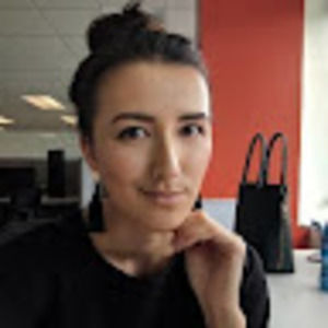 Meet your Posher, Alicia